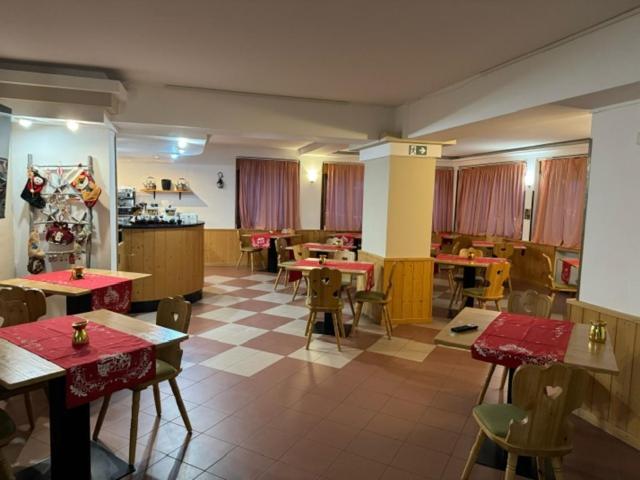 Life Hotels Des Alpes Фолгария Екстериор снимка